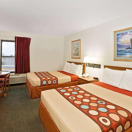 Super 8 By Wyndham Hampshire Il Hotel Eksteriør billede