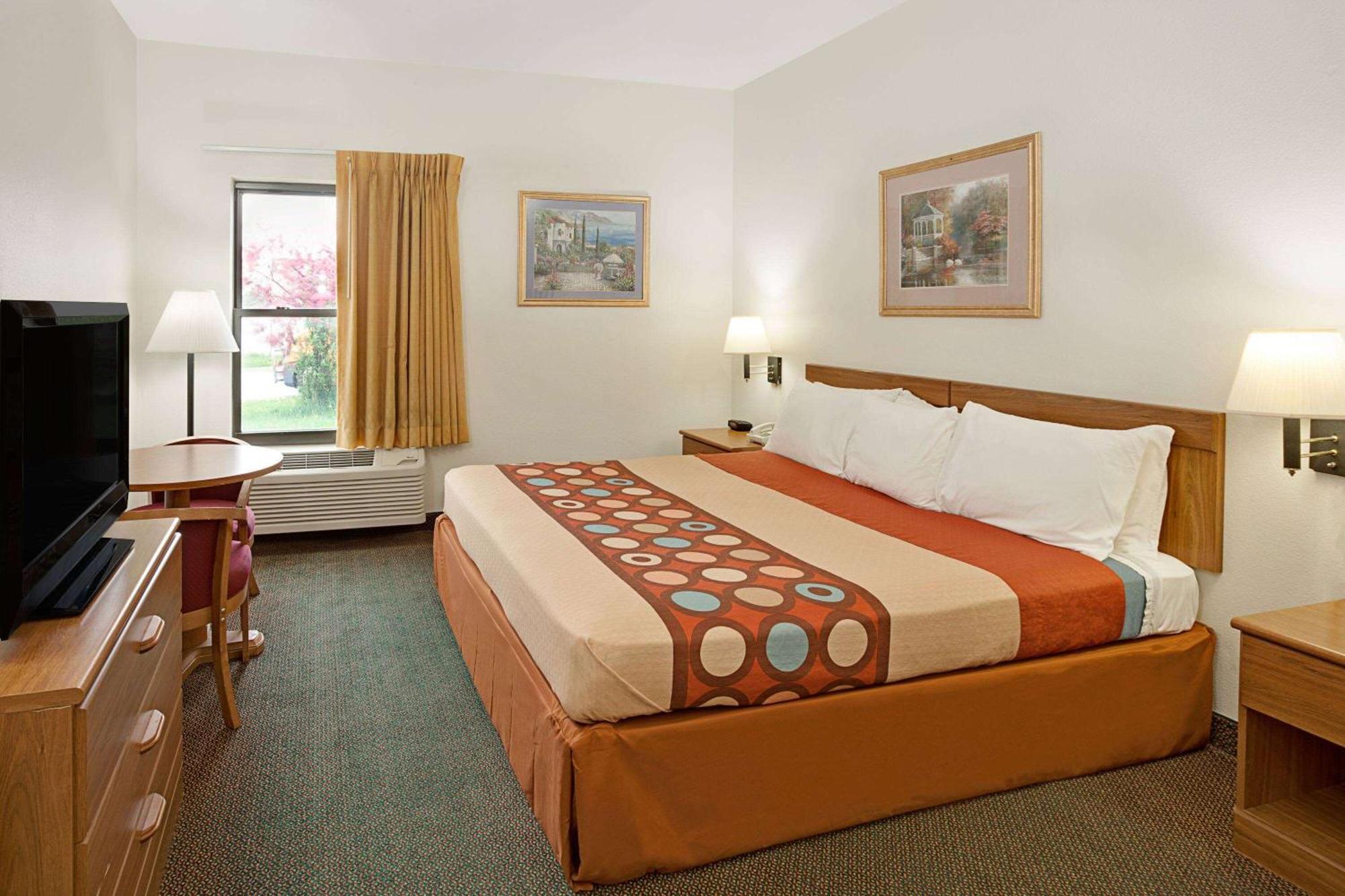 Super 8 By Wyndham Hampshire Il Hotel Eksteriør billede