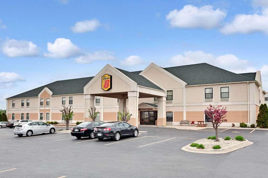 Super 8 By Wyndham Hampshire Il Hotel Eksteriør billede